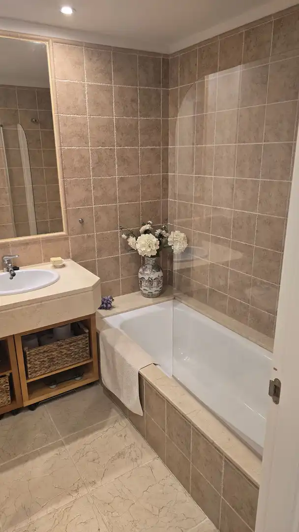 Piso con piscina en venta en Pico de Alcazaba 21, imagen 25