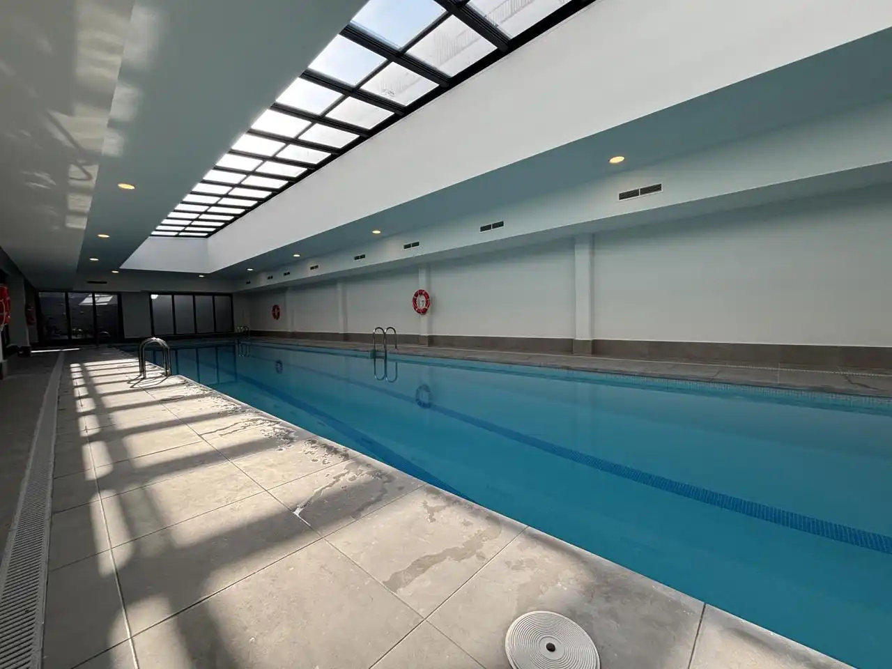 Swimming pool of Study for rent in San Sebastián de los Reyes  with Air Conditioner, Heating and Terrace