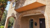 Exterior view of Single-family semi-detached for sale in Manzanares El Real  with Terrace