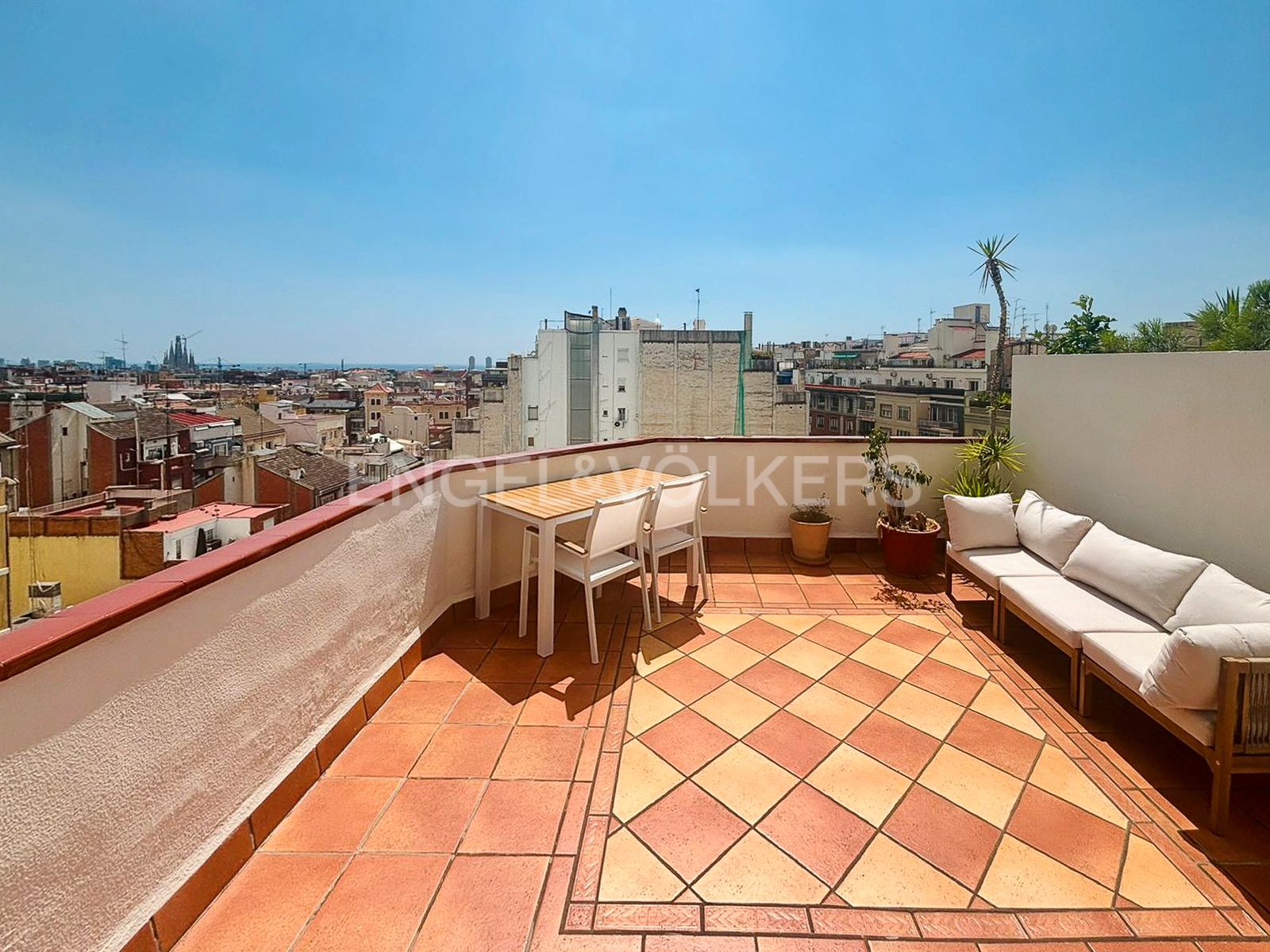 Terrassa de Àtic de lloguer en  Barcelona Capital amb Aire condicionat, Calefacció i Parquet