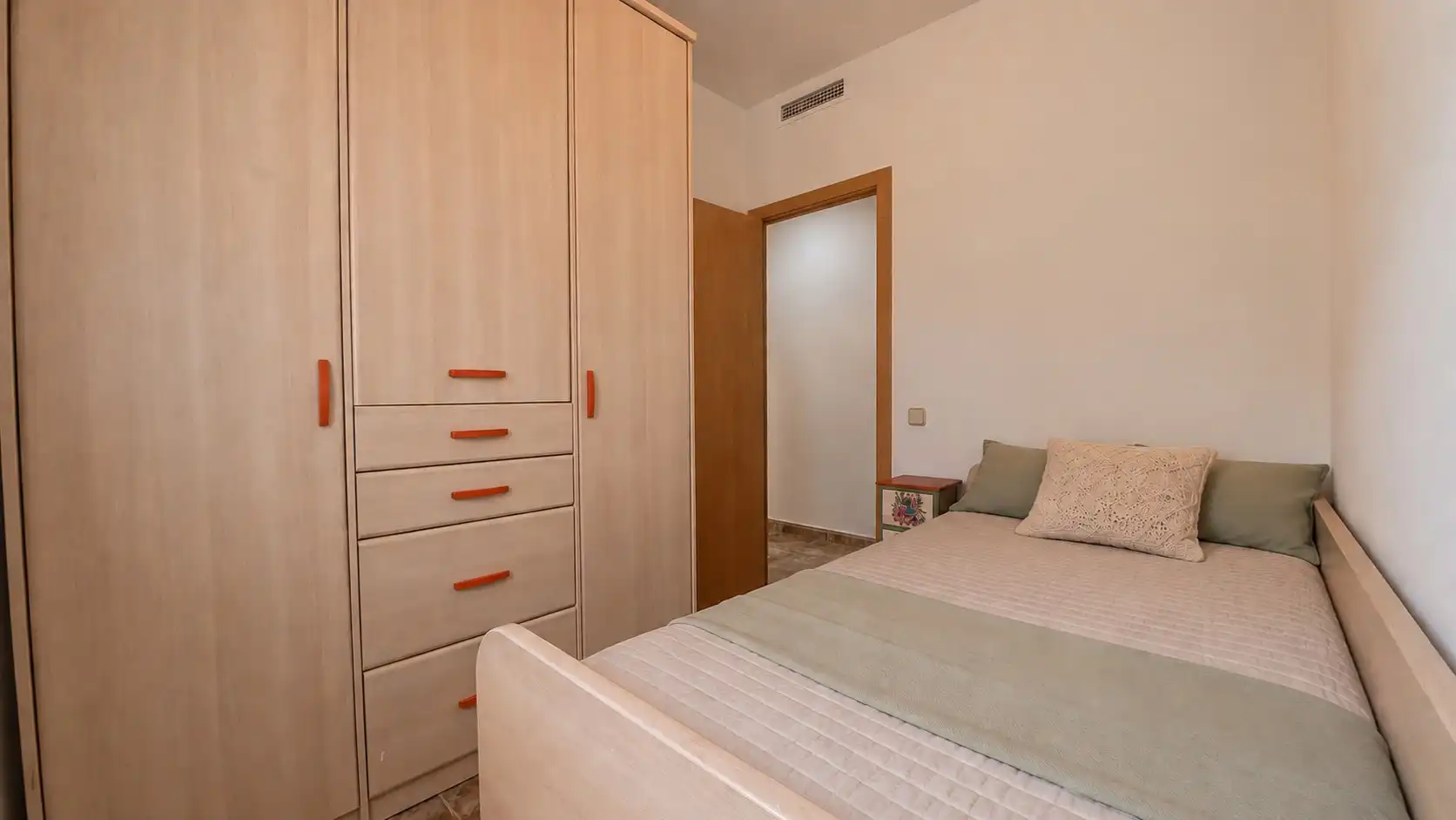 Habitación de Casa o chalet en venta en Cunit con Aire acondicionado, Calefacción y Jardín privado