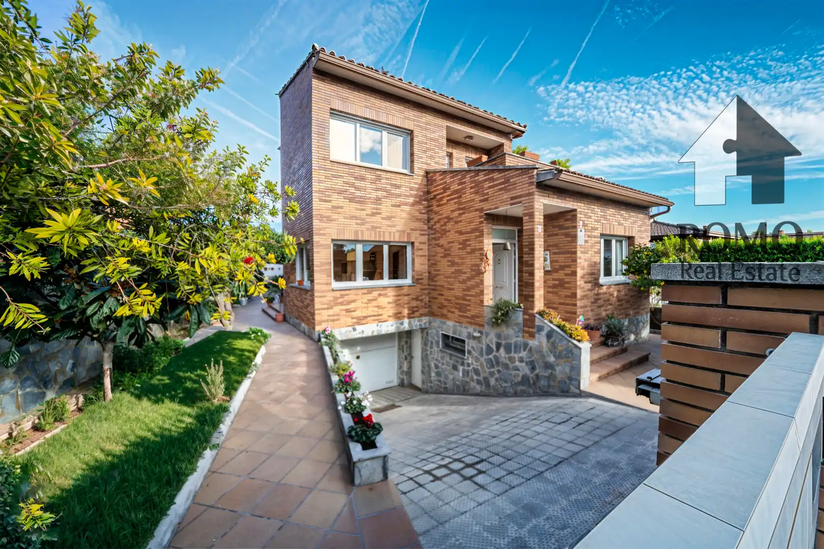 Vista exterior de Casa o chalet en venta en Santa Perpètua de Mogoda con Aire acondicionado, Calefacción y Terraza