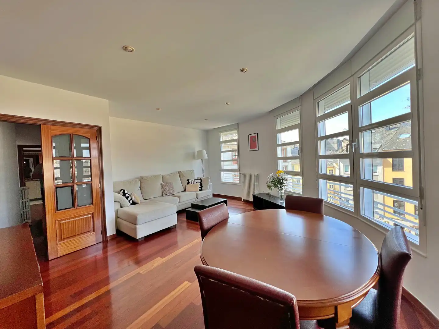 Sala de estar de Piso de alquiler en Lugo Capital con Calefacción, Parquet y Amueblado