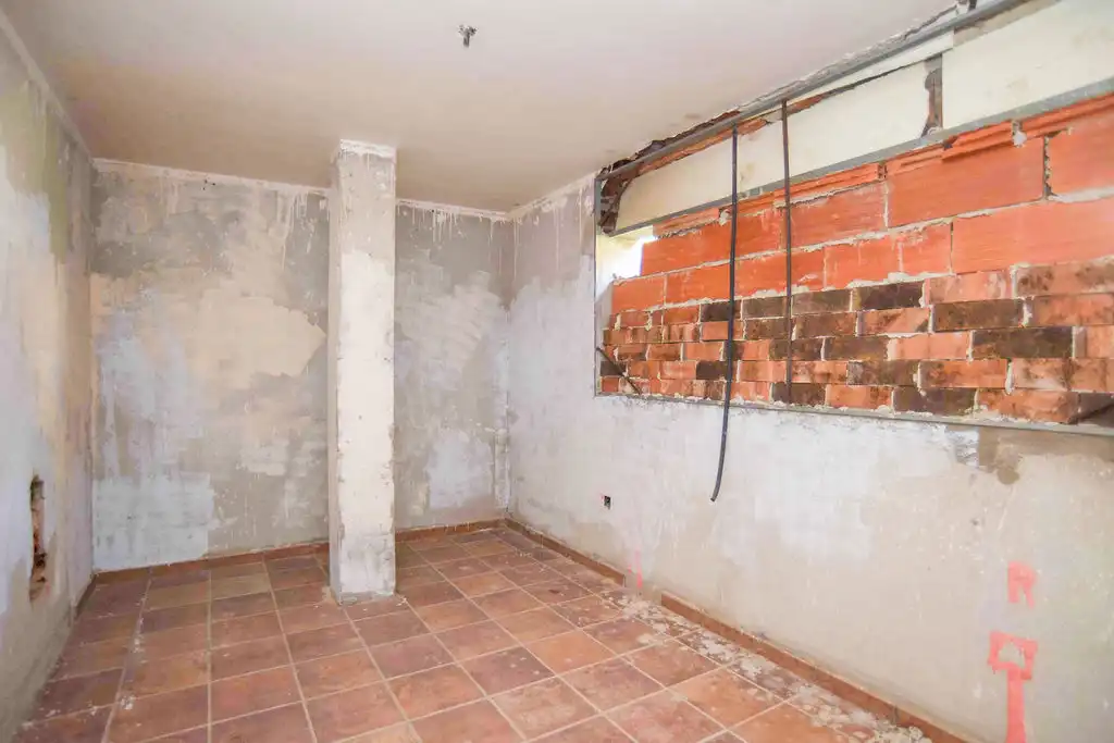 Buildings for sale in Santa Susanna