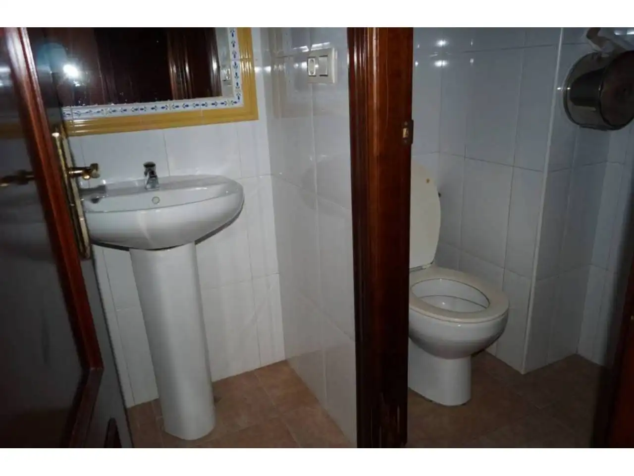 Local comercial en venda a Baena, imagen 4