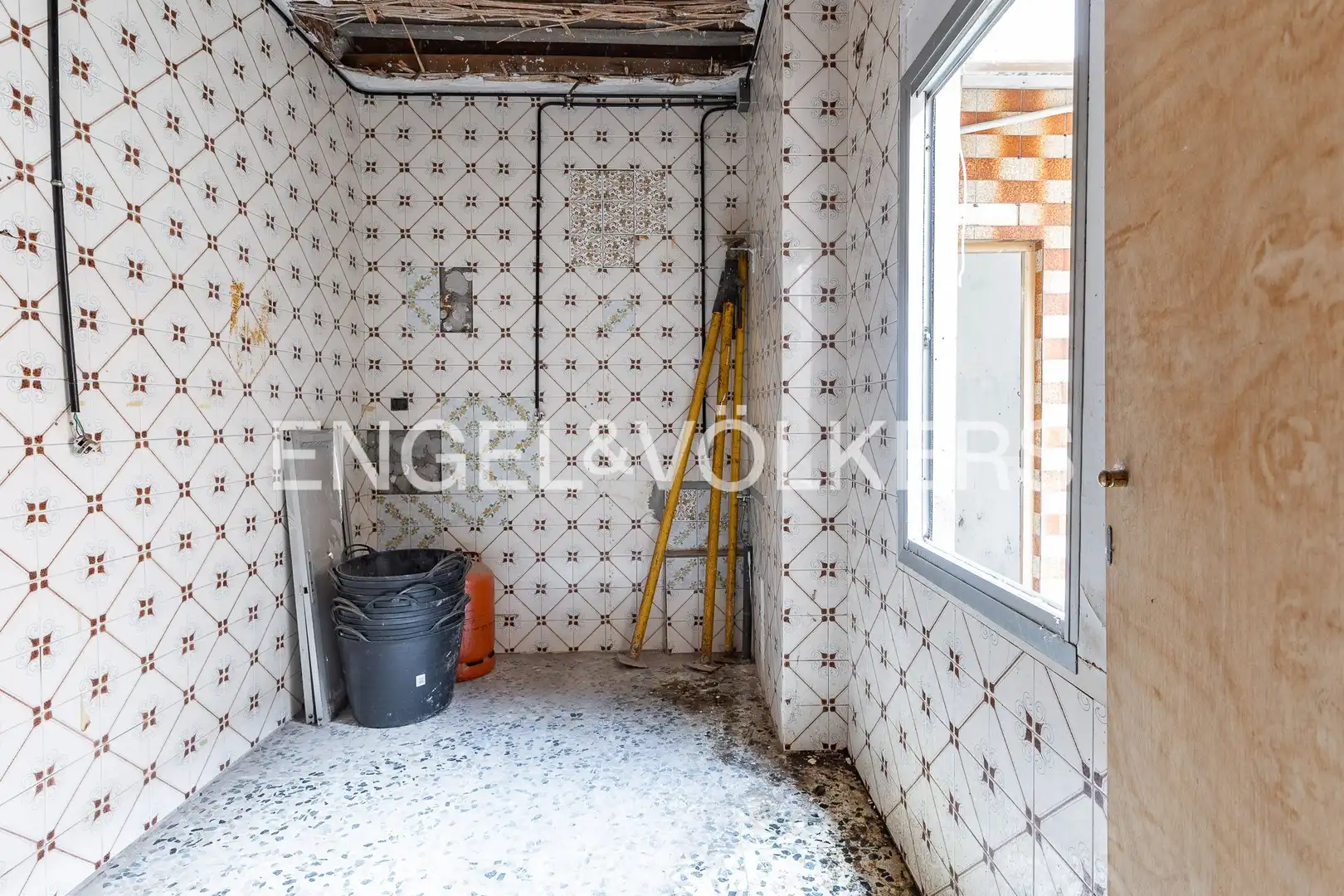 Cuina de Casa adosada en venda en Sabadell amb Calefacció, Jardí privat i Terrassa