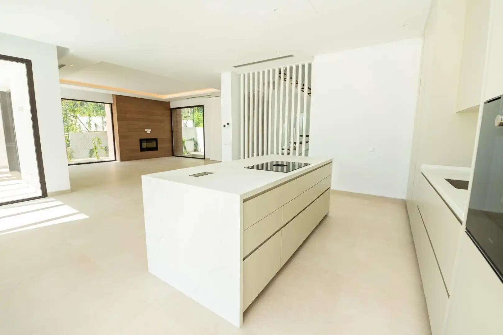 Cocina de Casa o chalet en venta en Marbella con Aire acondicionado, Jardín privado y Terraza