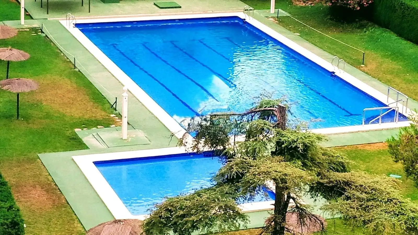 Piscina de Pis en venda en Alicante / Alacant amb Aire condicionat, Calefacció i Balcó