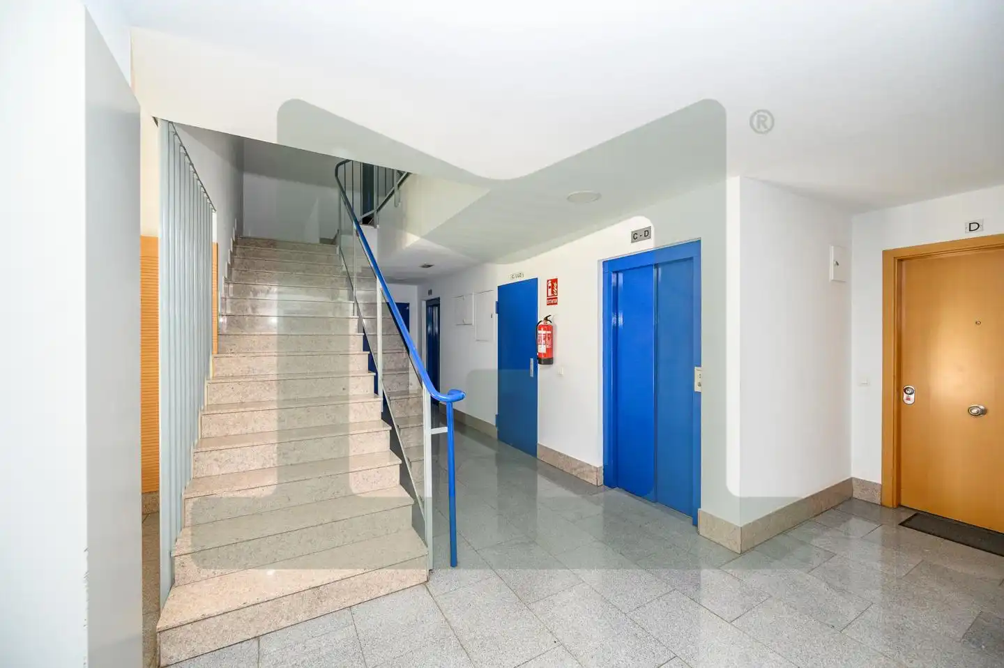 Wohnung zum Verkauf in Parla mit Klimaanlage, Heizung und Terrasse