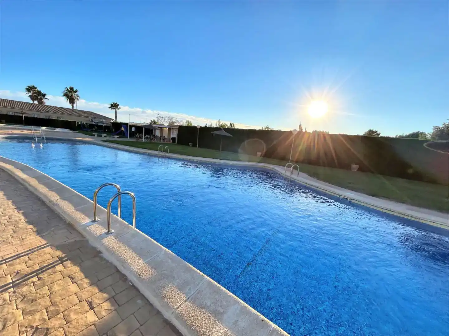 Piscina de Casa adosada en venda en Orihuela amb Aire condicionat, Jardí privat i Piscina