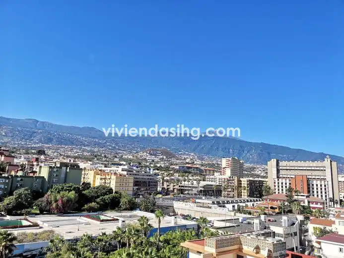 Außenansicht von Wohnung zur Miete in Puerto de la Cruz mit Terrasse, Möbliert und Waschmaschine