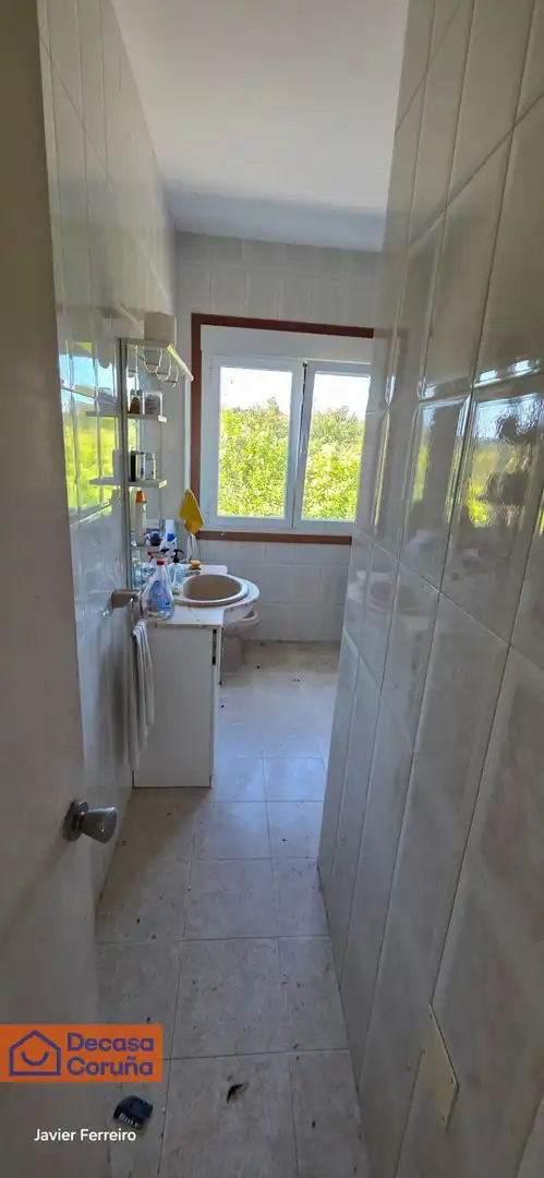 Bathroom of Houses for sale in Coirós  with Private garden, Storage room and Balcony