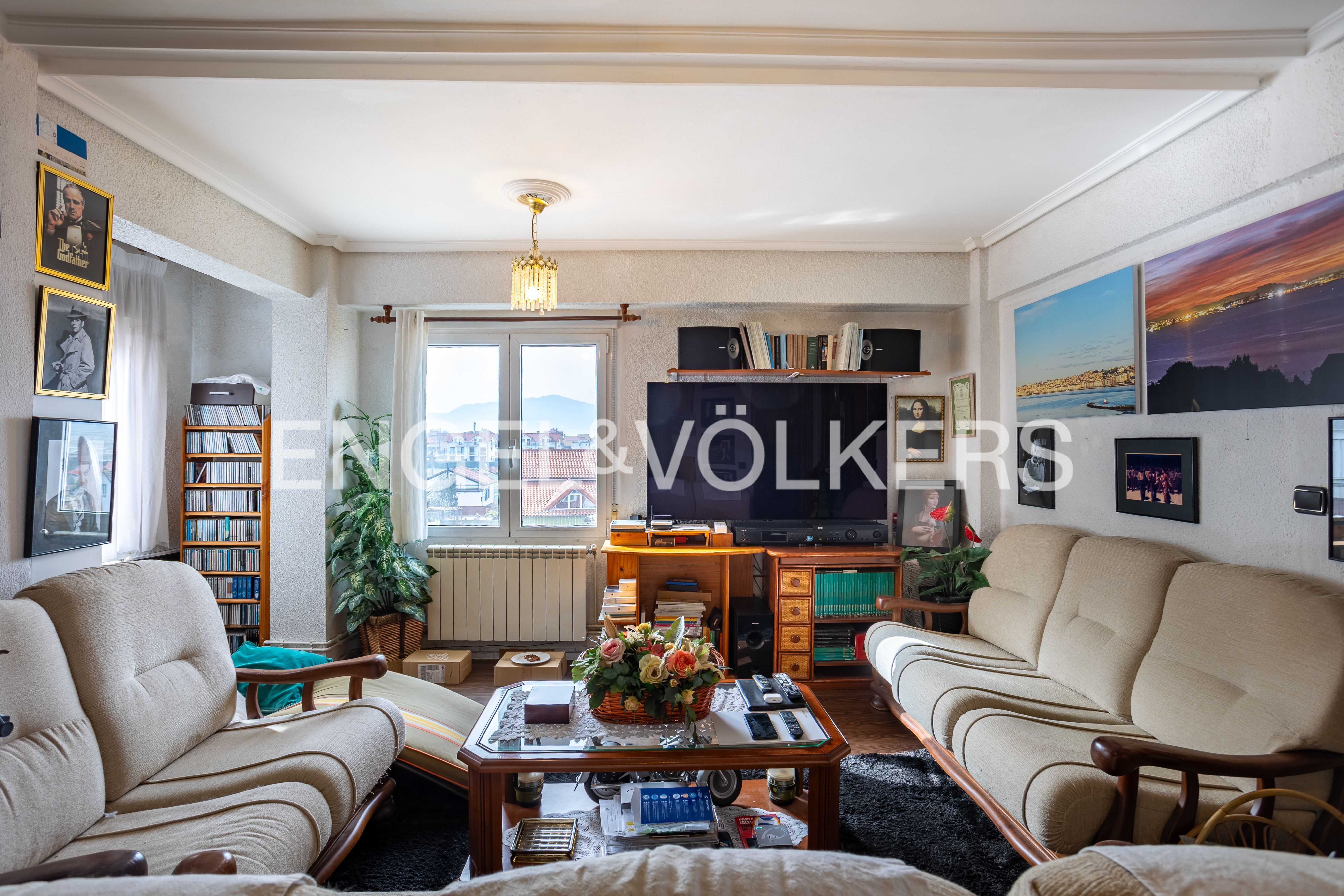 Sala de estar de Piso en venta en Marina de Cudeyo con Calefacción