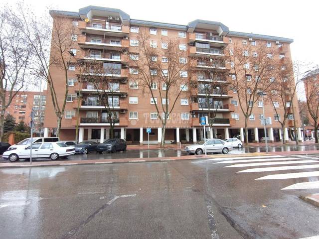 Piso en Venta en Av. de Lope de Figueroa en Pryconsa - Juan de Austria