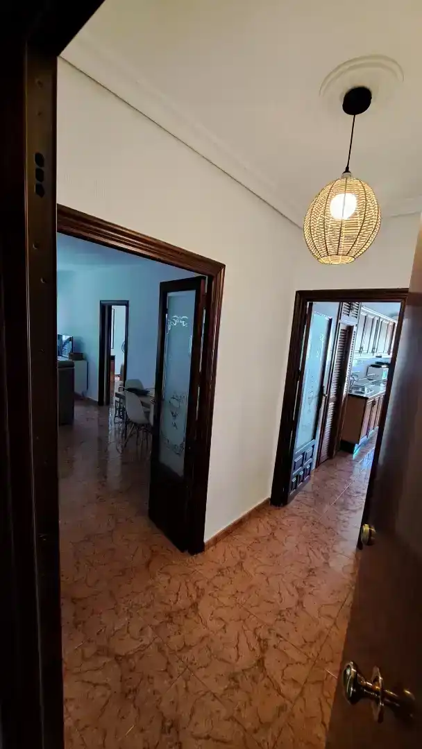 Wohnung zur Miete in  Sevilla Capital mit Klimaanlage und Balkon