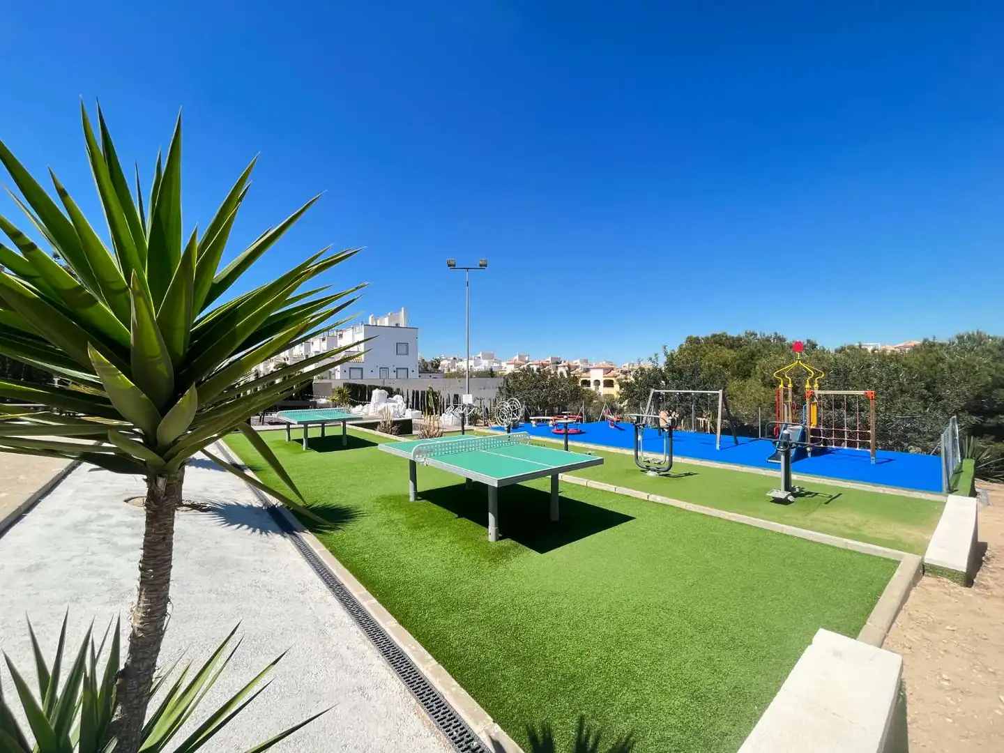Piscina de Dúplex en venda en Orihuela amb Terrassa, Piscina i Moblat
