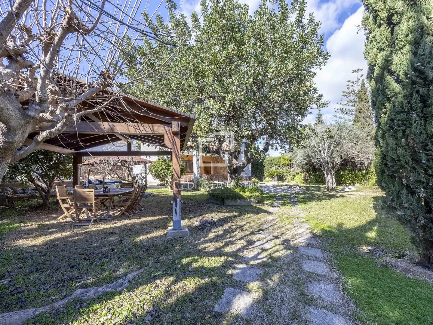 Jardín de Casa o chalet en venta en L'Eliana con Aire acondicionado, Calefacción y Jardín privado