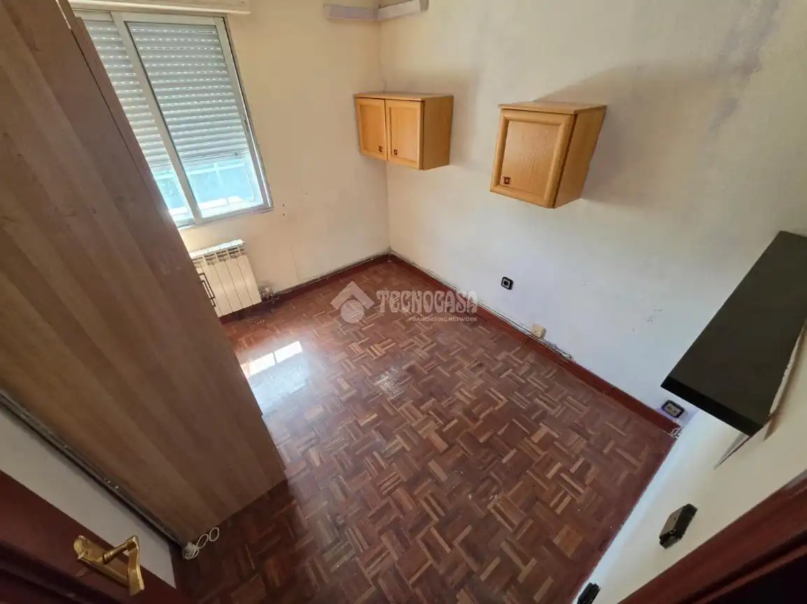 Bedroom of Flat for sale in Fuenlabrada