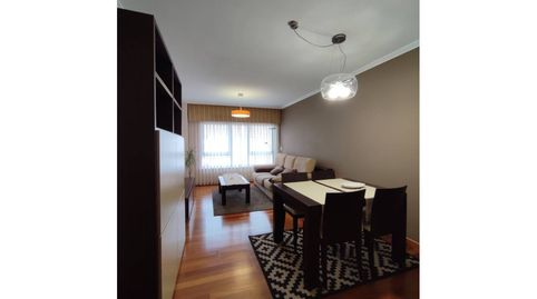 Foto 5 de Piso en venta en Calle Rego, O Milladoiro, Ames