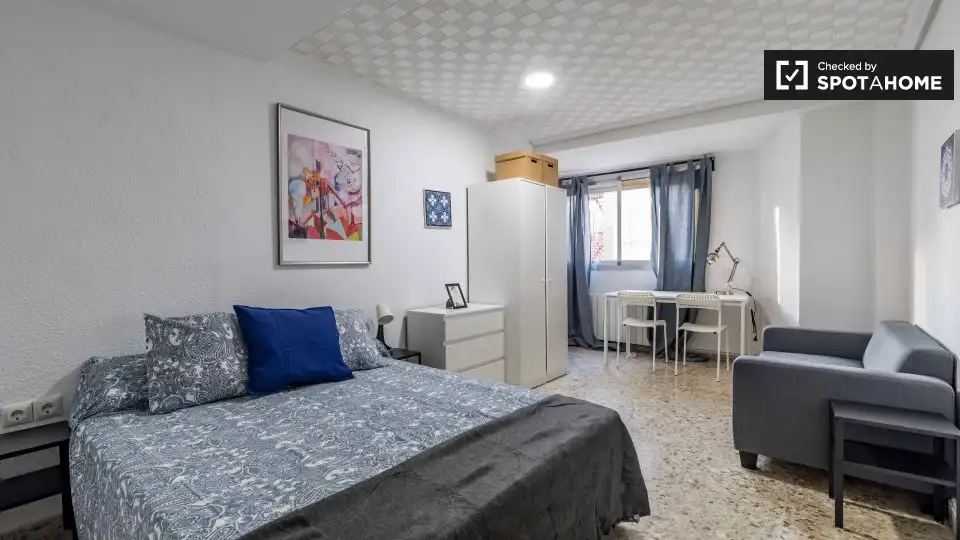 Room in Favara