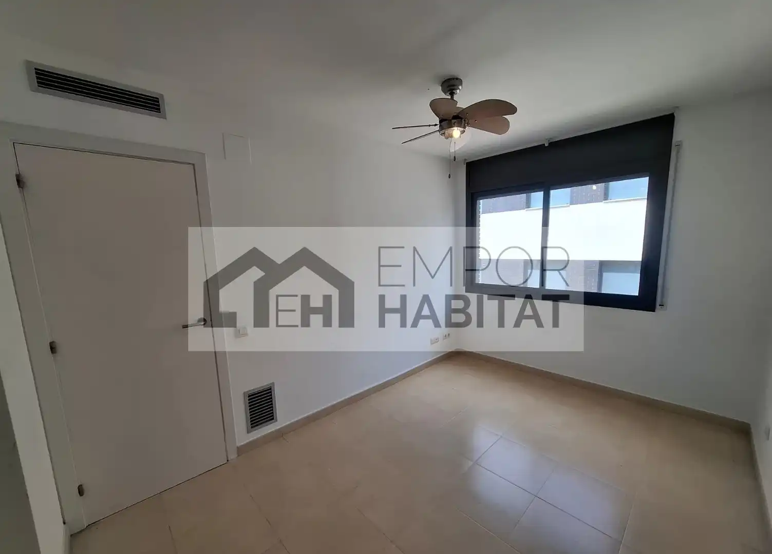 Bedroom of Apartments for sale in Llançà  with Air Conditioner, Heating and Terrace