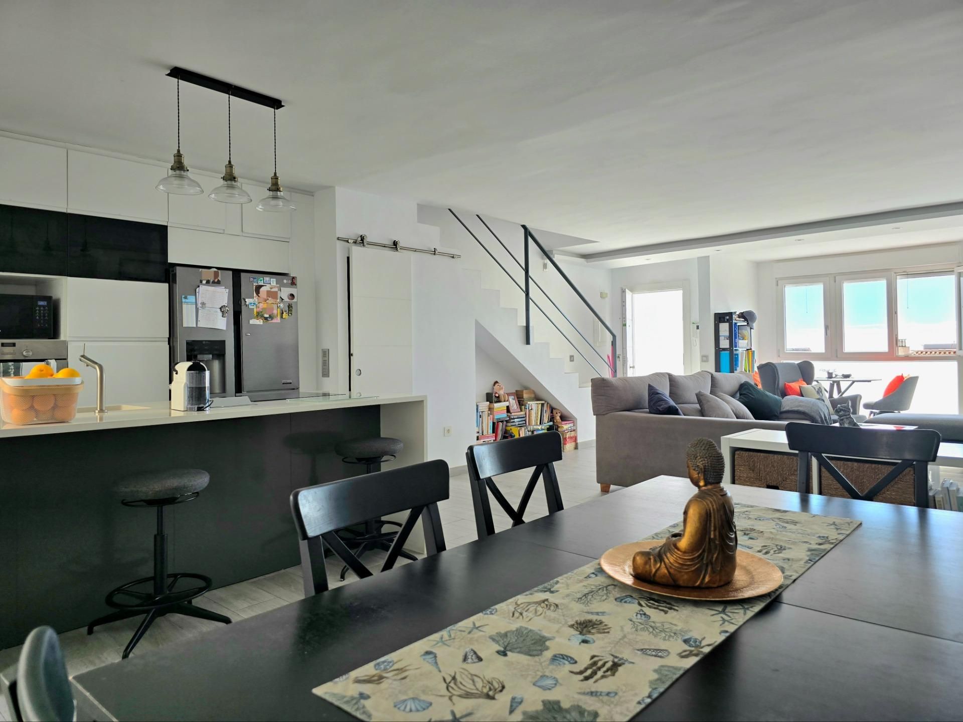 Living room of Single-family semi-detached for sale in Benalmádena  with Air Conditioner, Terrace and Storage room