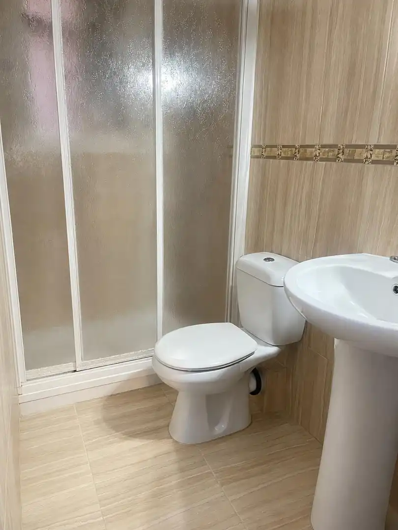 Baño de Piso en venta en Alicante / Alacant con Aire acondicionado y Terraza