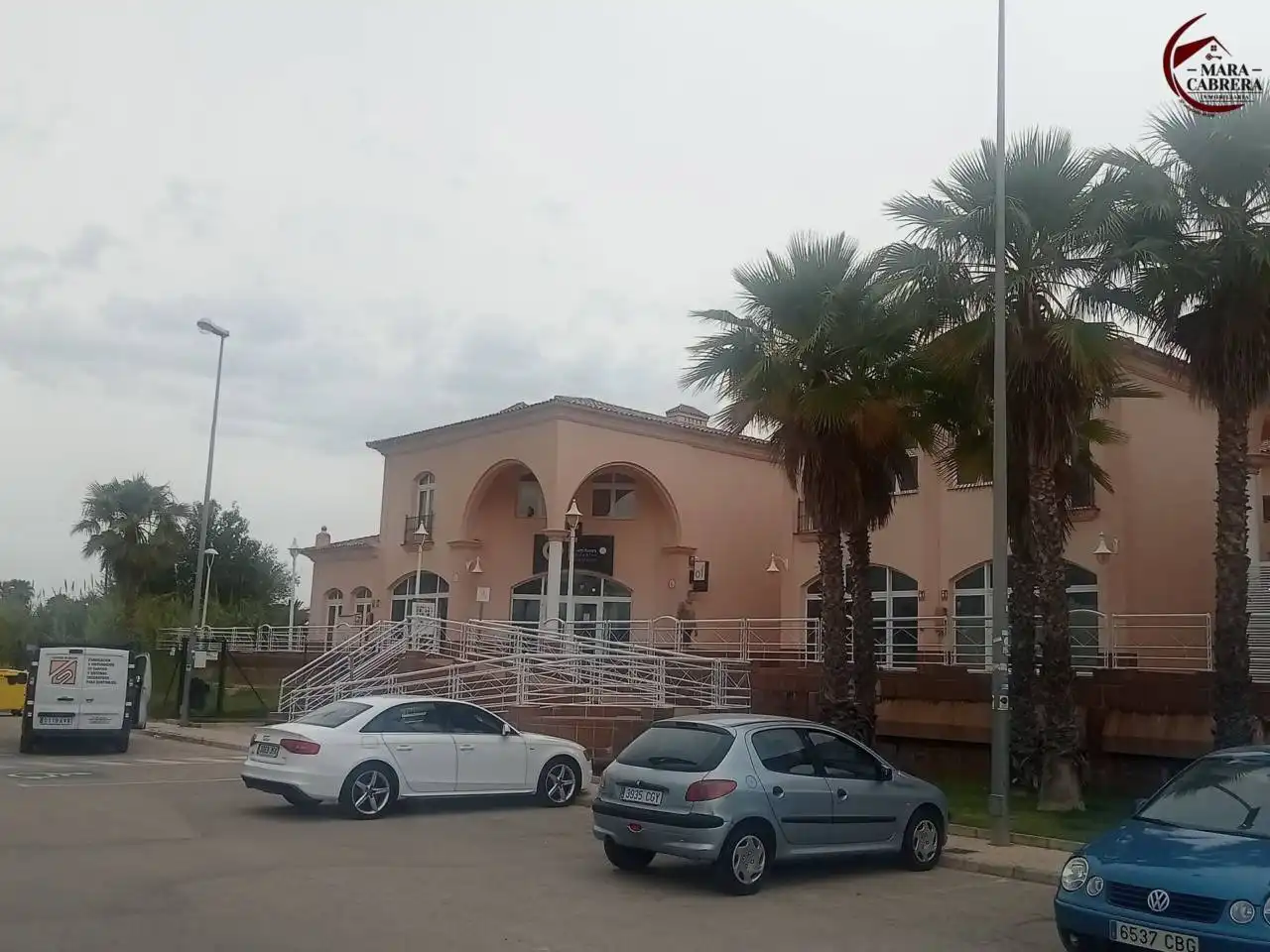 Vista exterior de Local en venda en Oliva