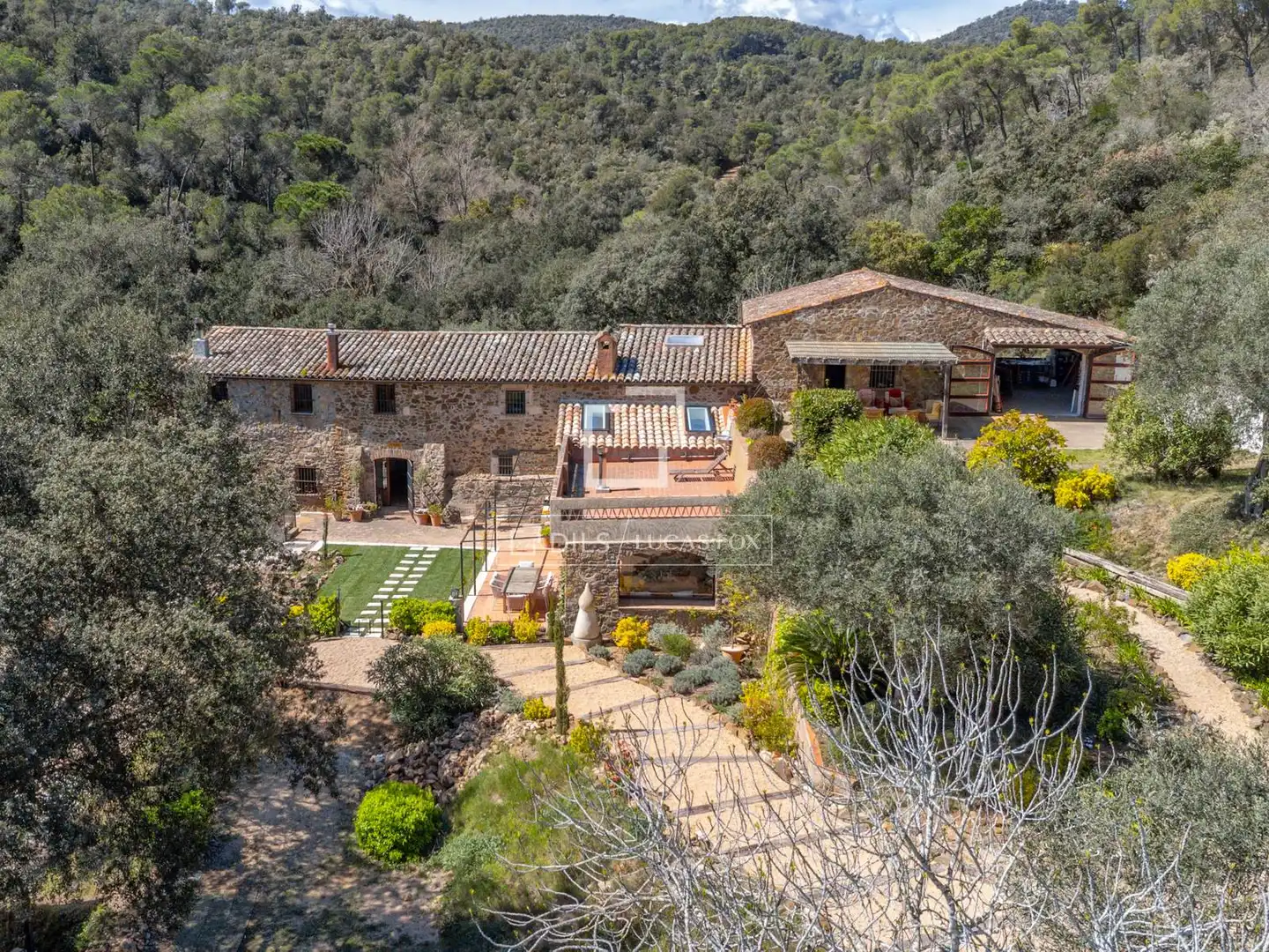 Casa rustica con piscina in vendita a Mont-ras, imagen 7