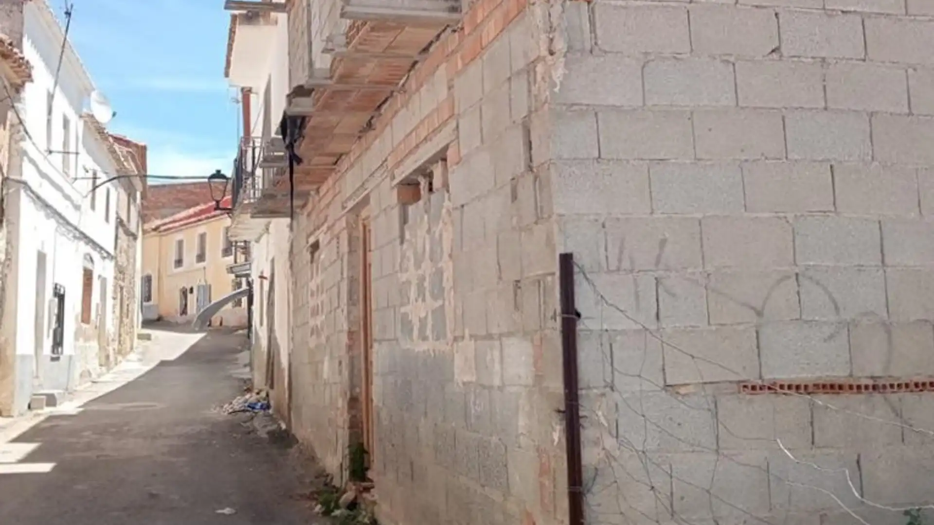 Vista exterior de Casa adosada en venta en Pedro Martínez