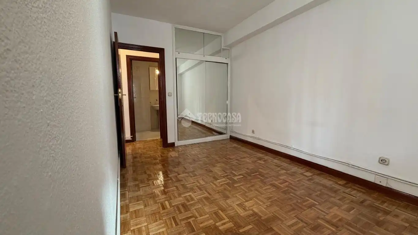 Habitación de Piso de alquiler en Fuencarral - El Pardo