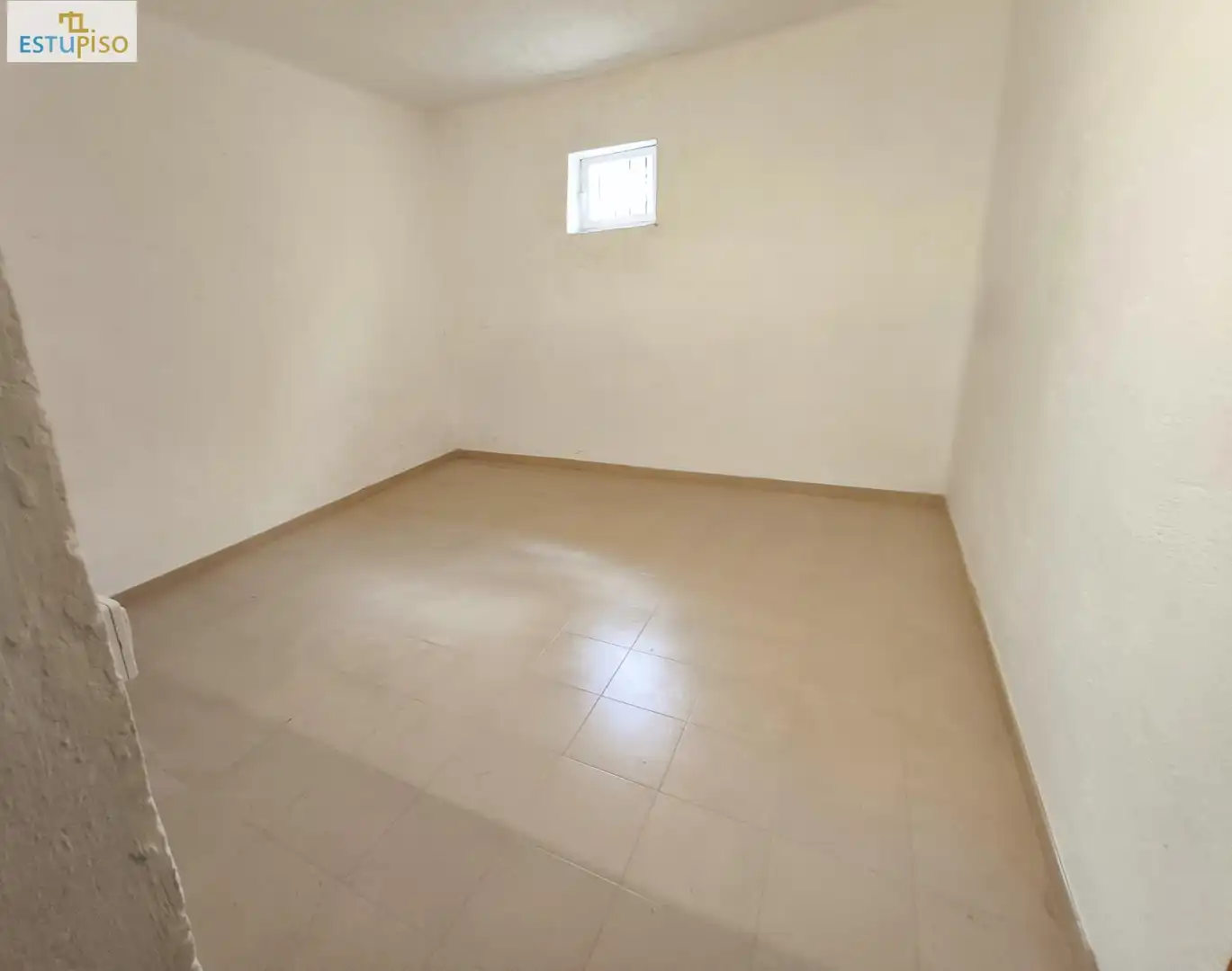 Piso en venta en Calle CEFERINO URIEN, Ali Gobeo