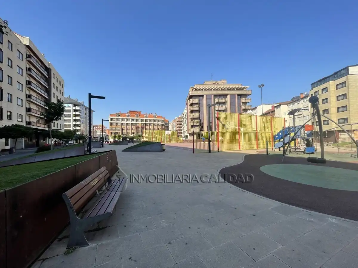 Exterior view of Flat for rent in Burgos  with Heating, Terrace and Furnished