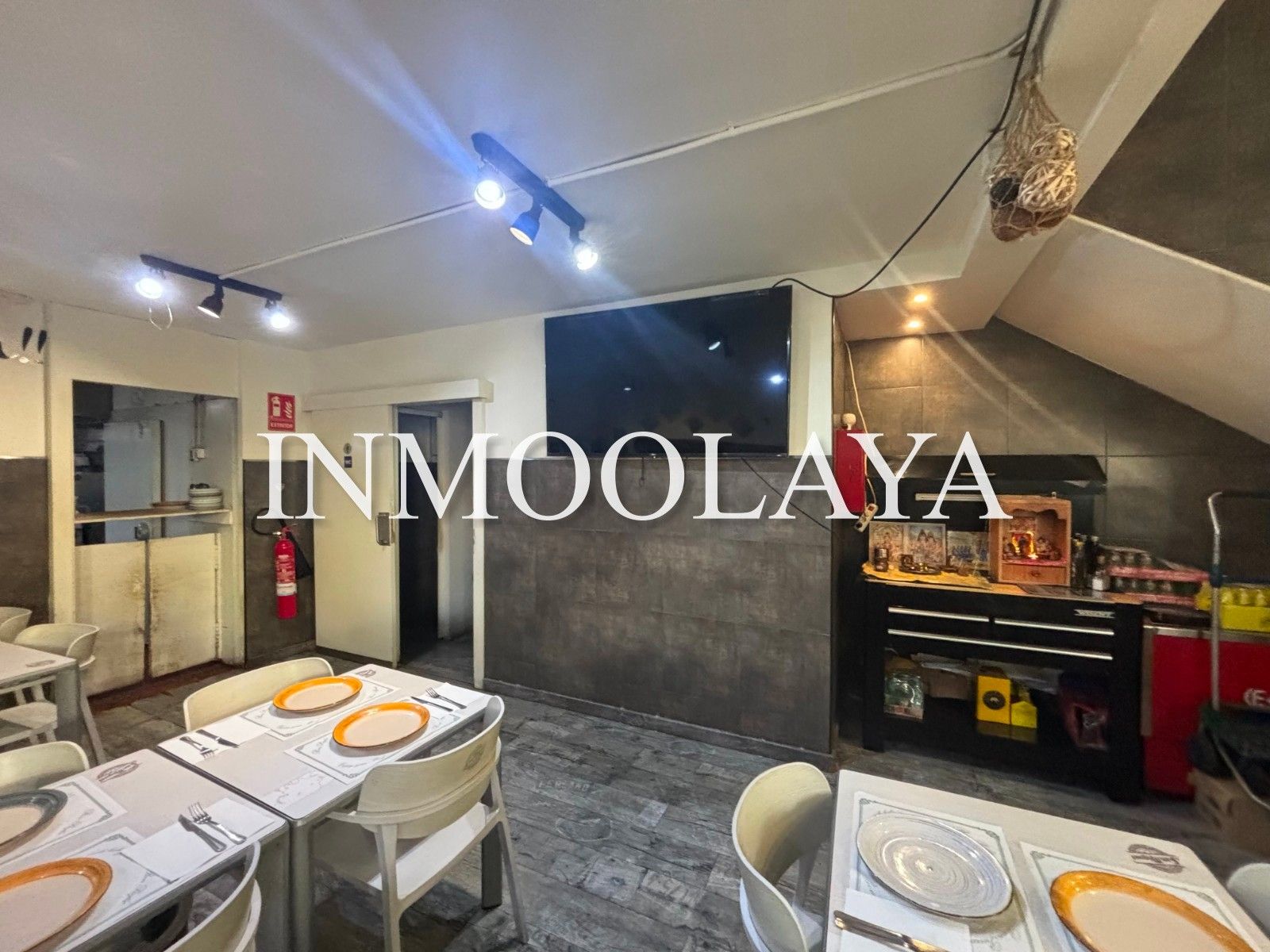 Local en traspaso en  Barcelona Capital con Aire acondicionado, Calefacción y Terraza