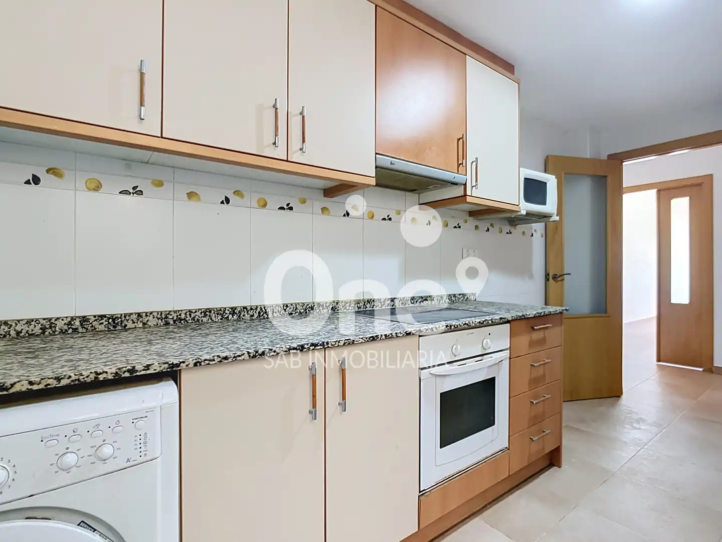 Kitchen of Flat for sale in Benissanó  with Terrace and Oven