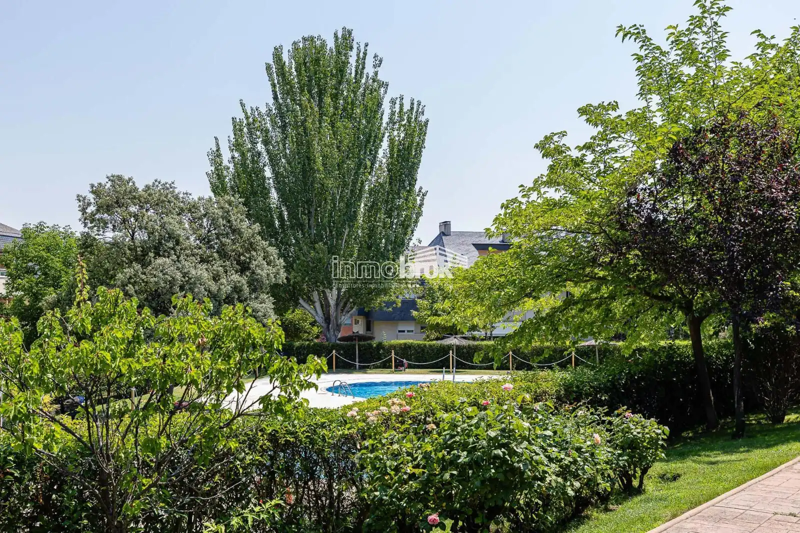 Jardí de Àtic de lloguer en La Moraleja amb Aire condicionat, Terrassa i Traster