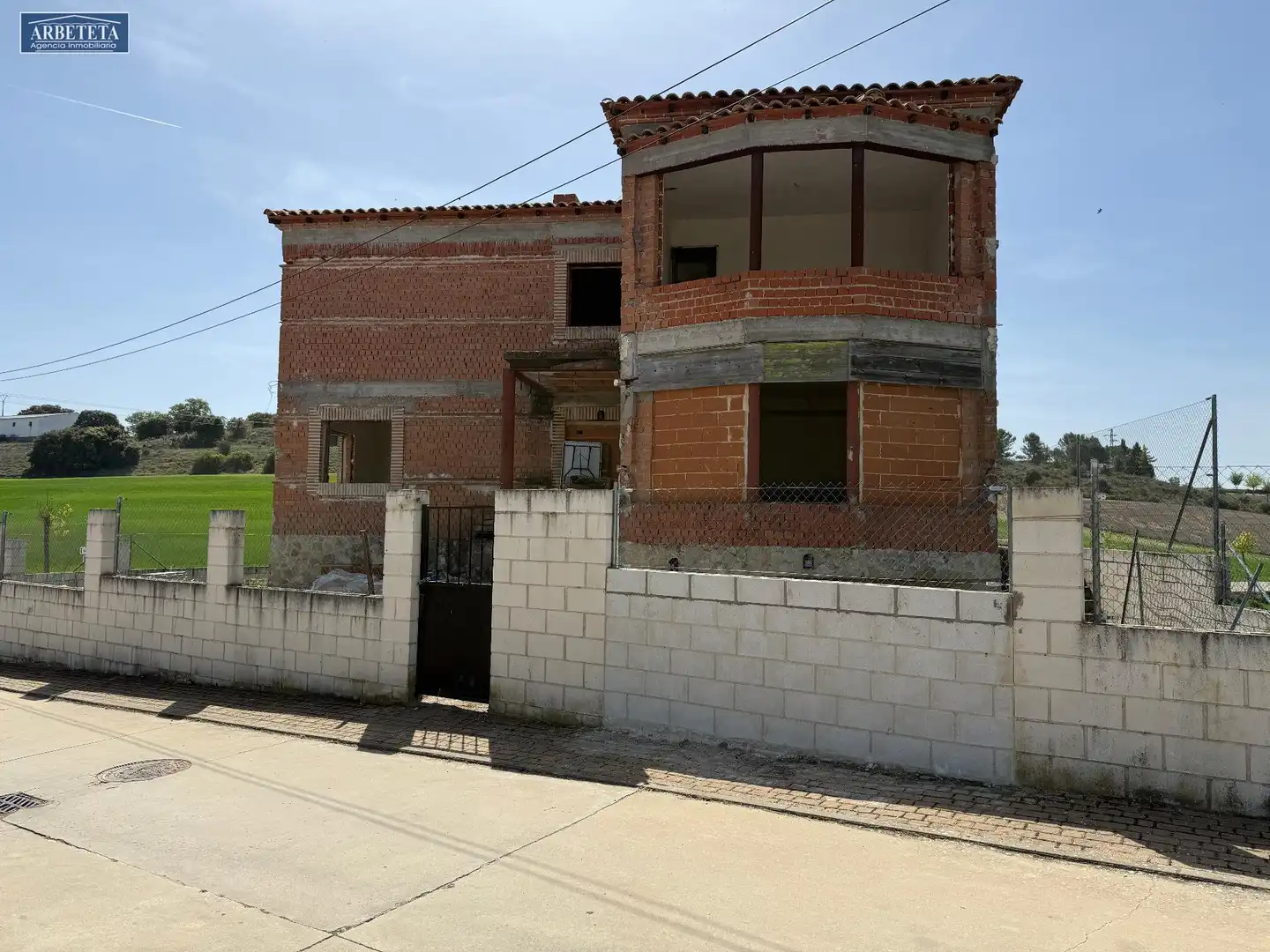 Vista exterior de Casa adosada en venda en Yebes