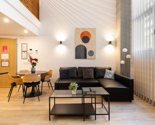 Sala d'estar de Local en venda en  Valencia Capital amb Aire condicionat i Moblat