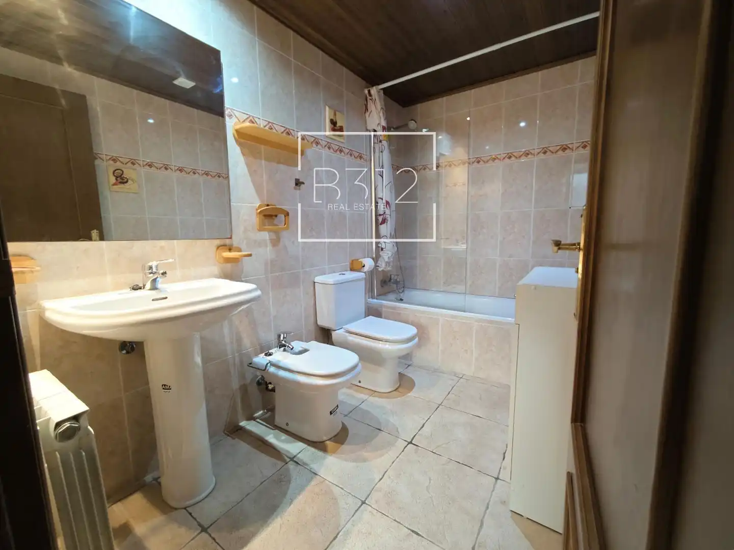 Bathroom of Flat for sale in Vielha e Mijaran  with Heating and Furnished