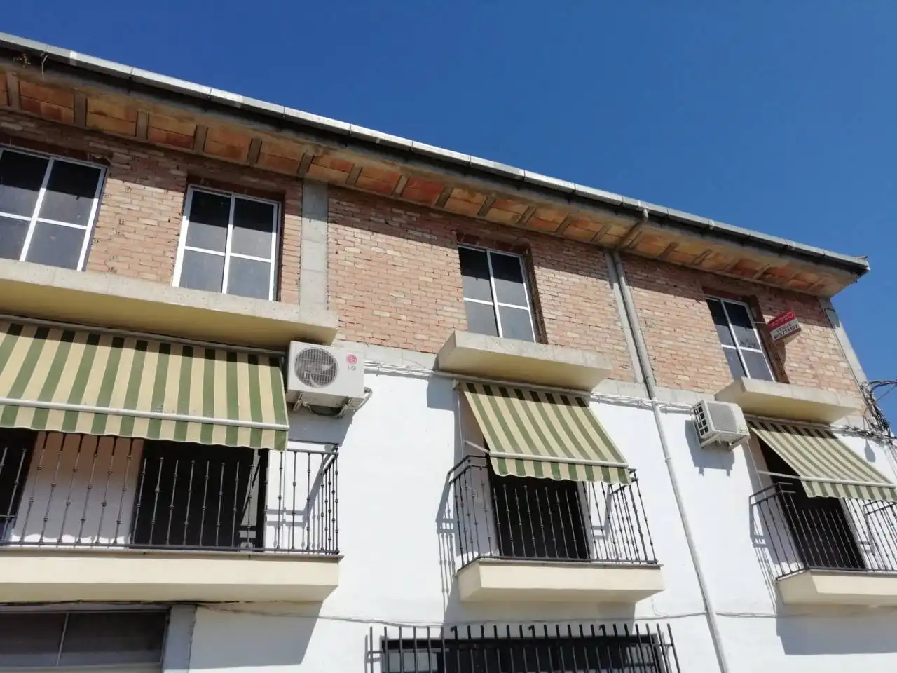 Exterior view of Flat for sale in Villanueva Mesía  with Storage room