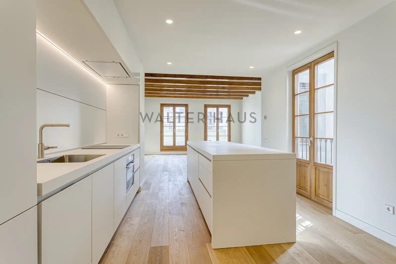 Penthouse with terrace for sale in Carrer de Pau Claris, imagen 9