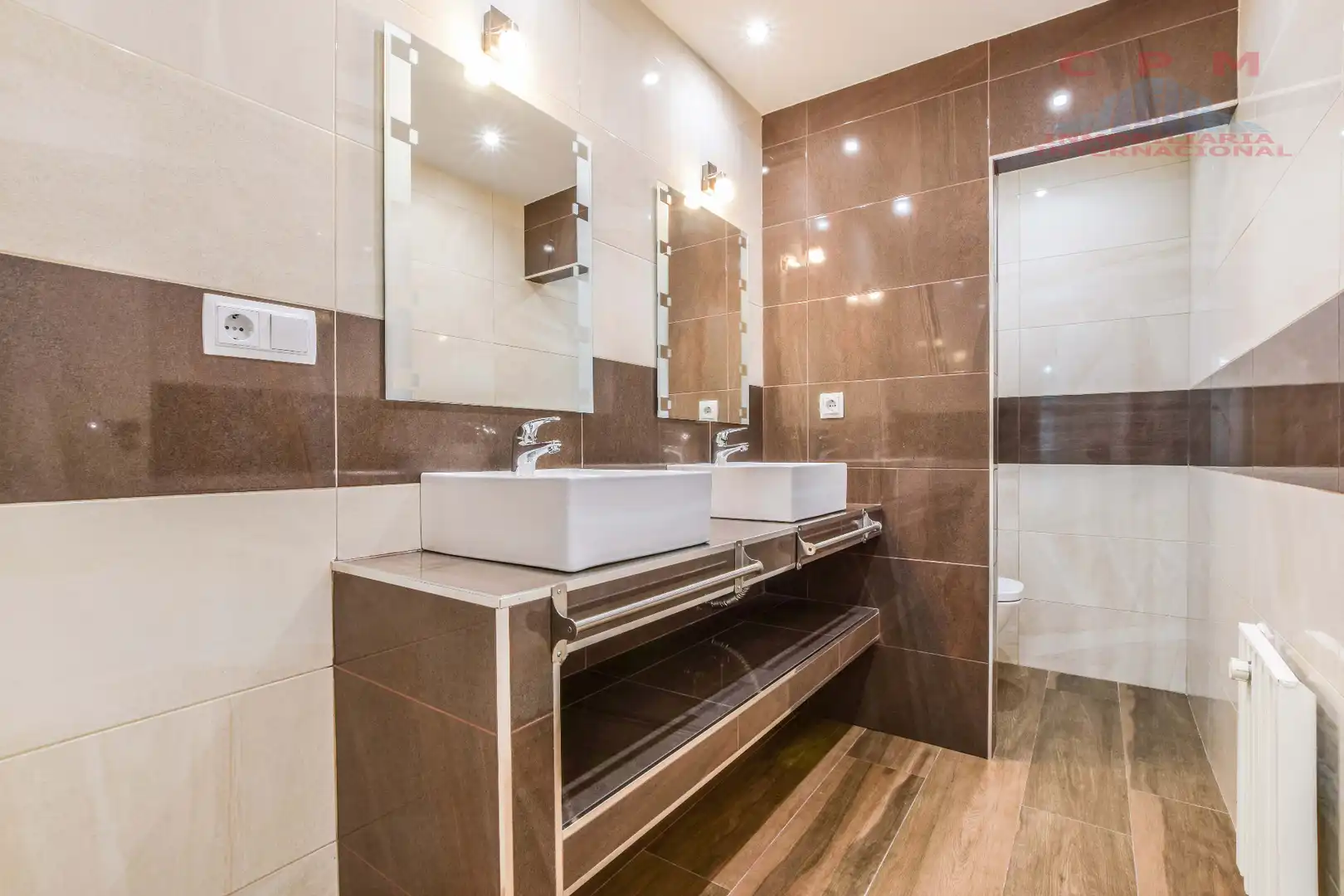 Baño de Piso en venta en Madrid con Aire acondicionado, Calefacción y Parquet