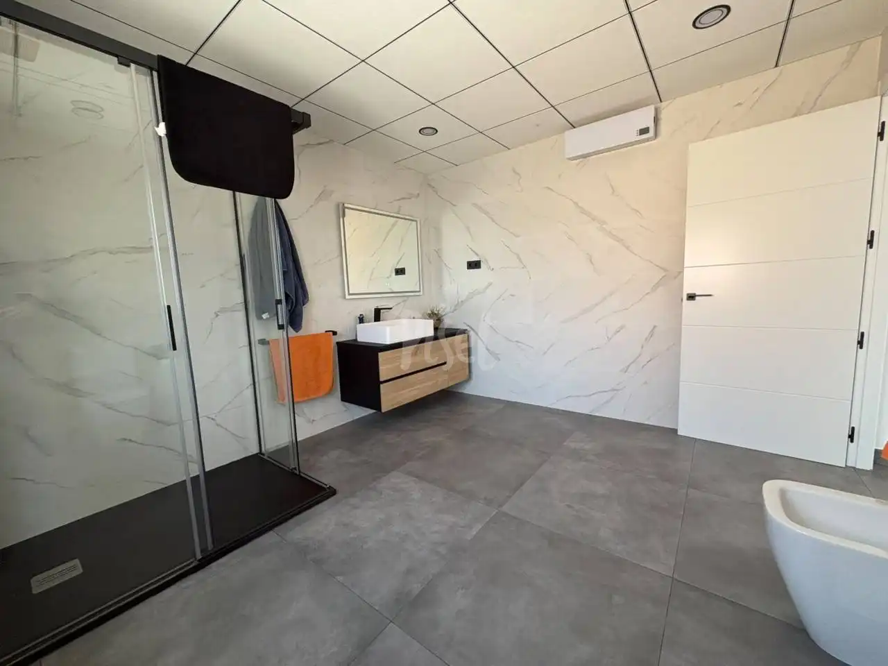 Baño de Casa o chalet en venta en Els Pallaresos con Jardín privado y Piscina