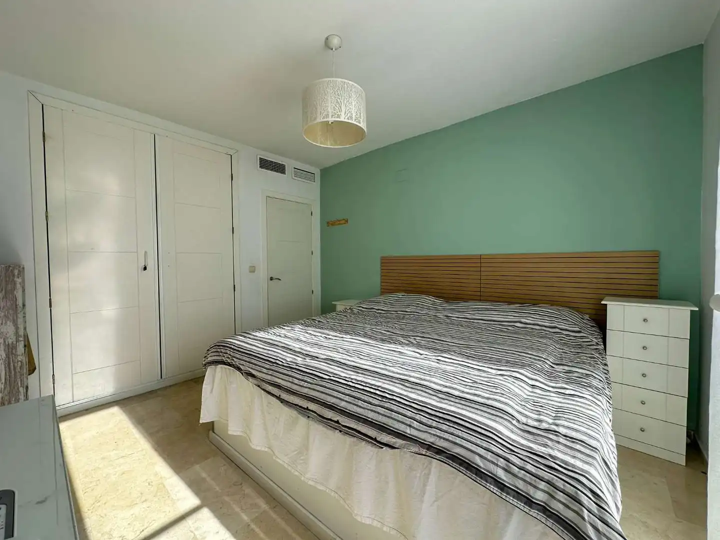 Schlafzimmer von Einfamilien-Reihenhaus zum Verkauf in Salobreña mit Terrasse und Schwimmbad