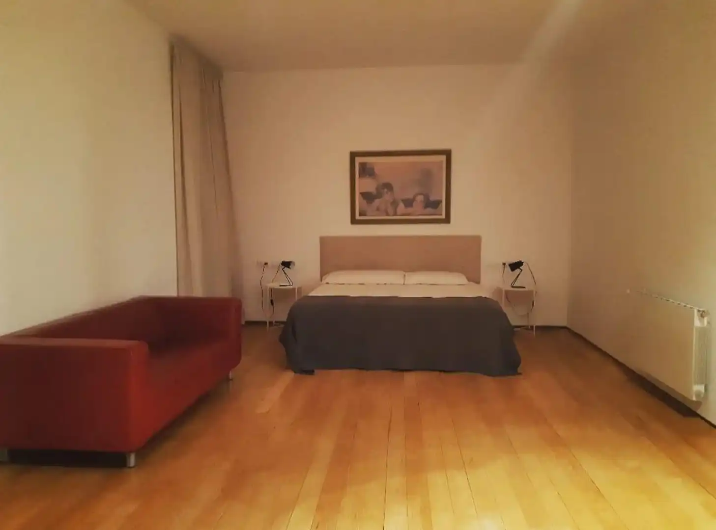 Dormitori de Pis de lloguer en Valencia amb Aire condicionat, Calefacció i Moblat