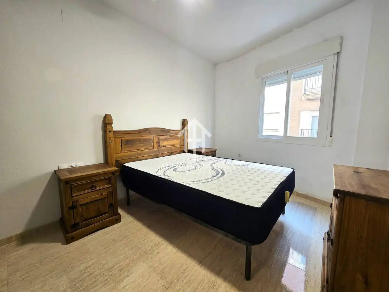 Habitación de Piso de alquiler en Loja con Aire acondicionado, Amueblado y Balcón