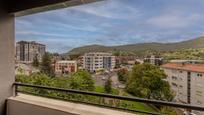 Vista exterior de Pis en venda en El Astillero   amb Terrassa, Piscina i Balcó