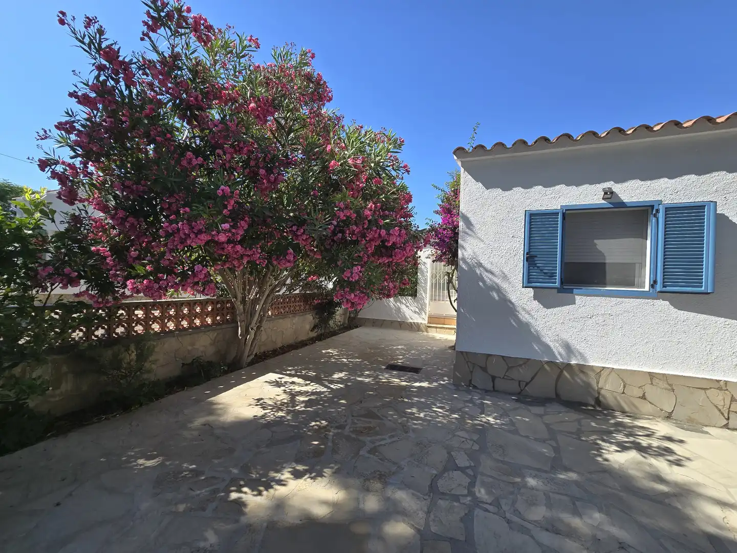 Jardí de Casa o xalet en venda en Empuriabrava amb Aire condicionat, Calefacció i Jardí privat