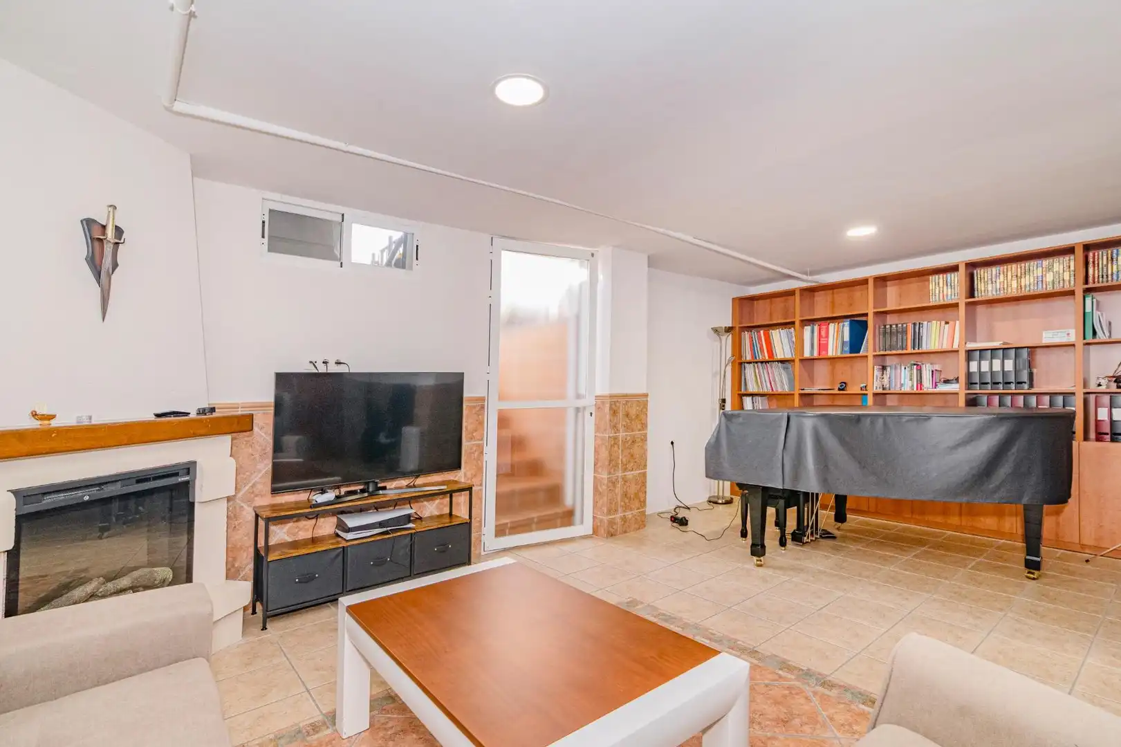 Casa adosada en venta en Calle MAIMONIDES, San Miguel