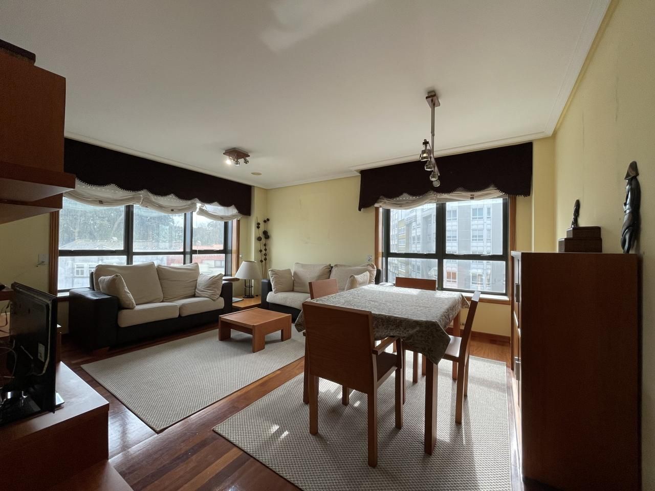 Living room of Flat for sale in A Coruña Capital   with Heating, Parquet flooring and Storage room